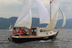 Парад парусов Алтын-Кёля