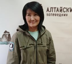 Поздравляем с днём рождения заместителя директора по историко-культурному наследию и развитию биосферной территории Сынару Трифанову! 