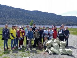 "Дети озера" на страже чистоты Алтын-кёля