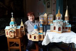 Есть женщины в заповедных селениях……