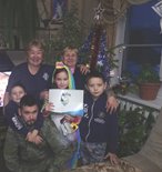 Василиса Чалбина (в центре) с родными
