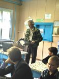 Кислицын И.П. в День пограничника в школе. Яйлю, 27.05.2016 г. Фото Е.Веселовского. 
