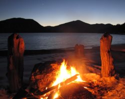 Hospitality as it is or the January Teletskoye Lake invasion