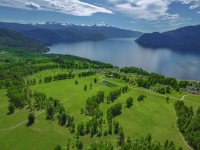 Как лето сменяет весну на заповедных берегах Алтын-Кёля