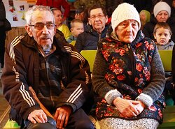 Старость меня дома не застанет или встречи в сельском клубе заповедной деревеньки