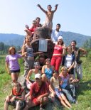 У памятника первому пароходу Алтын-Кёля