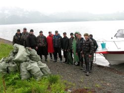 Судовладельцы Иогача и Артыбаша очистили берега Телецкого озера