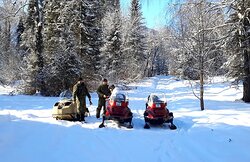 Охрана и на земле и под водой...