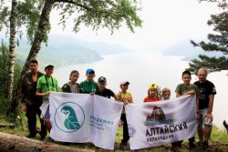 В АЛТАЙСКОМ ЗАПОВЕДНИКЕ СОСТОЯЛАСЬ ВОЛОНТЁРСКАЯ СМЕНА «ЗЕЛЁНЫЕ РОБОТЫ»